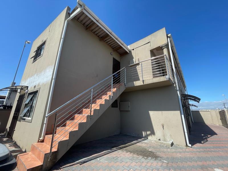 10 Bedroom House