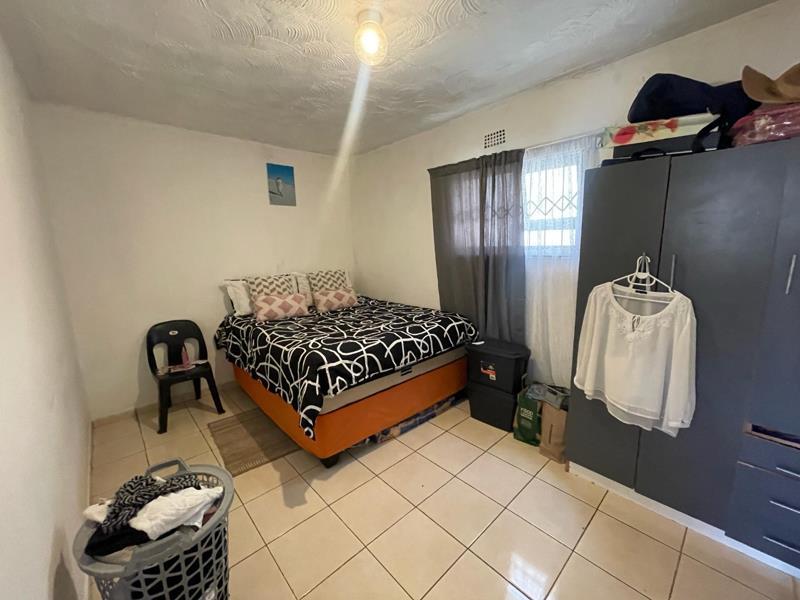 10 Bedroom House