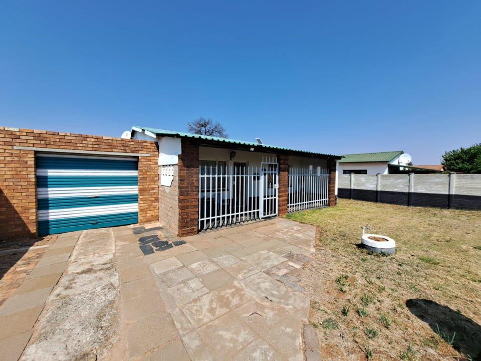 2 Bedroom House
