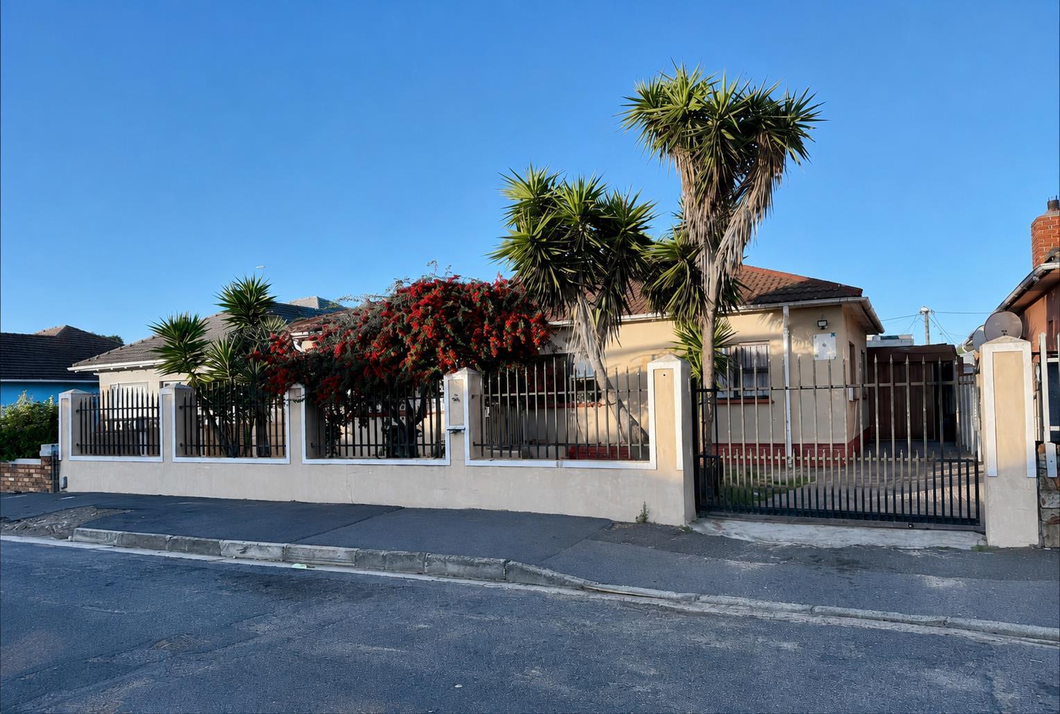 5 Bedroom House