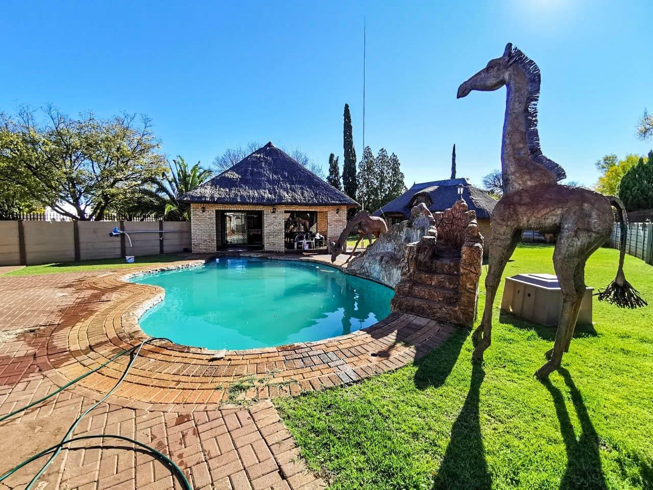 5 Bedroom House