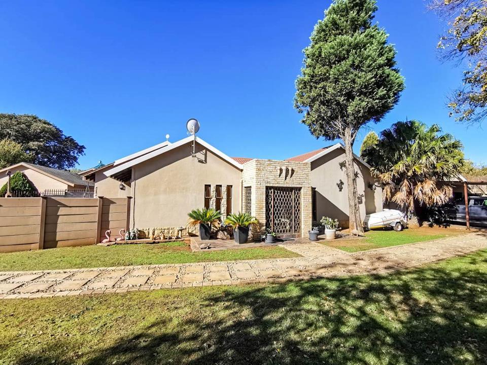 5 Bedroom House