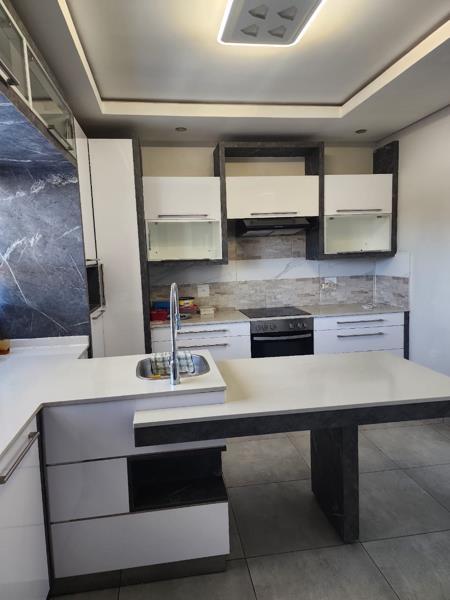 4 Bedroom Townhouse