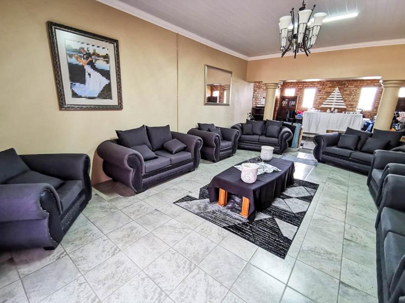 7 Bedroom House