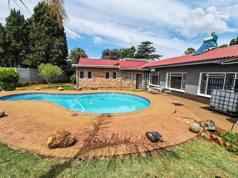 7 Bedroom House