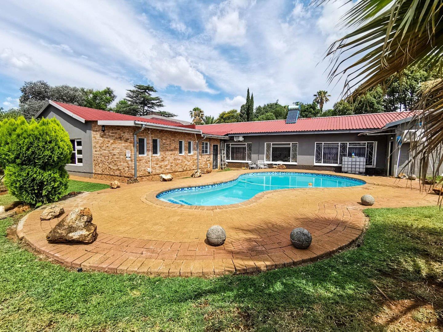 7 Bedroom House