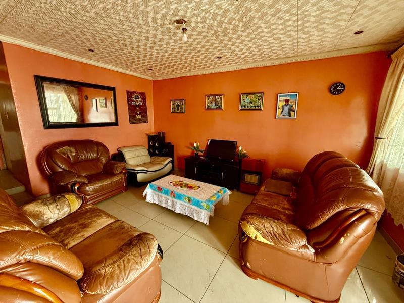 5 Bedroom House