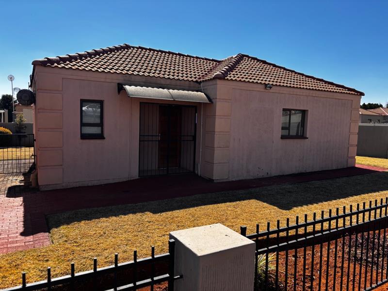2 Bedroom House